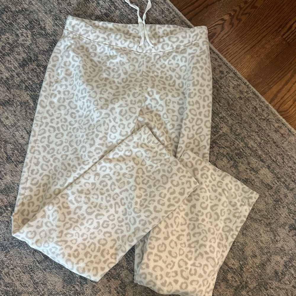 Old Navy Cream and Taupe Leopard Print Pajama Pants